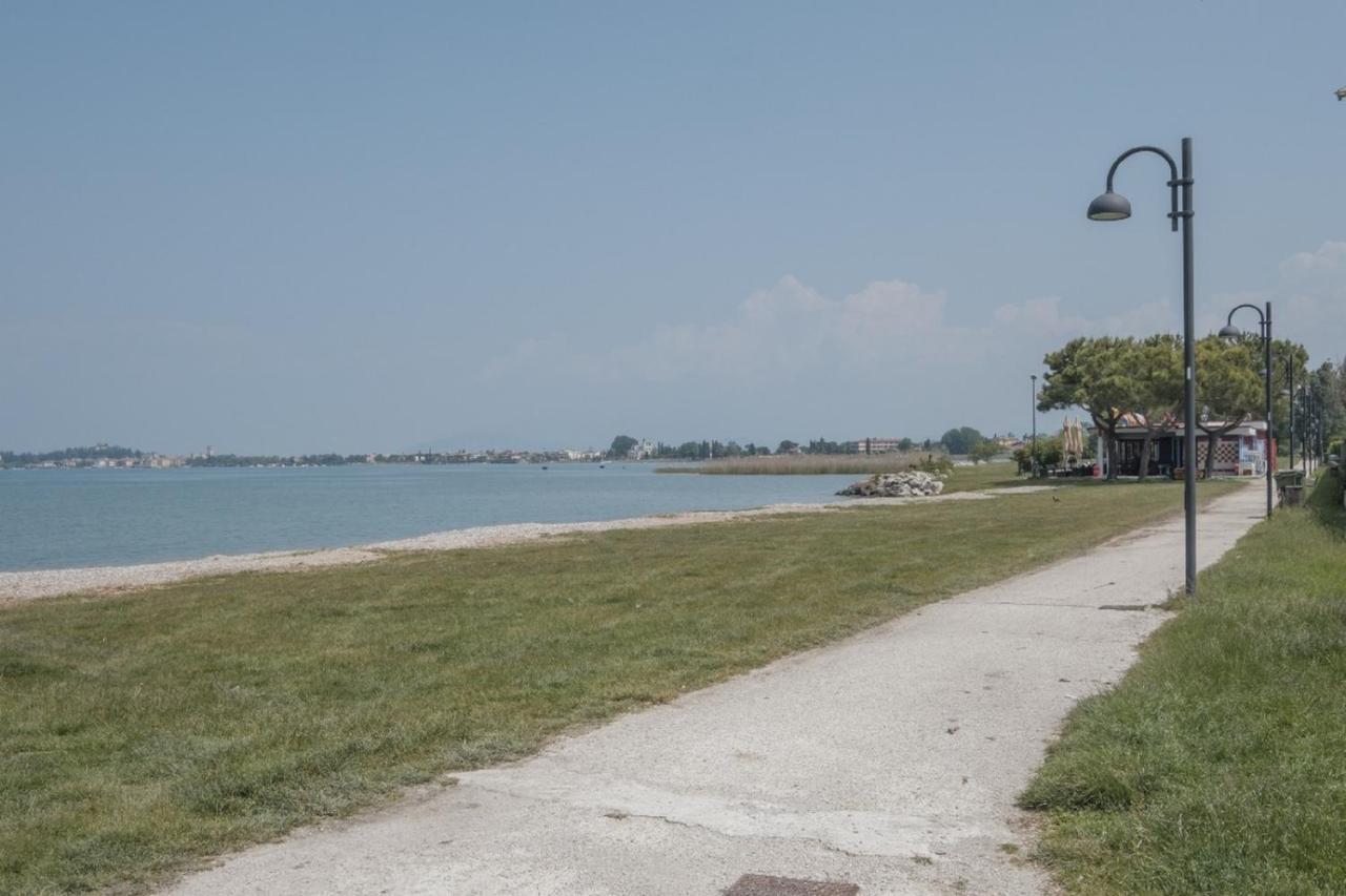 Villetta Daniela - A Due Passi Dalla Spiaggia Sirmione Extérieur photo